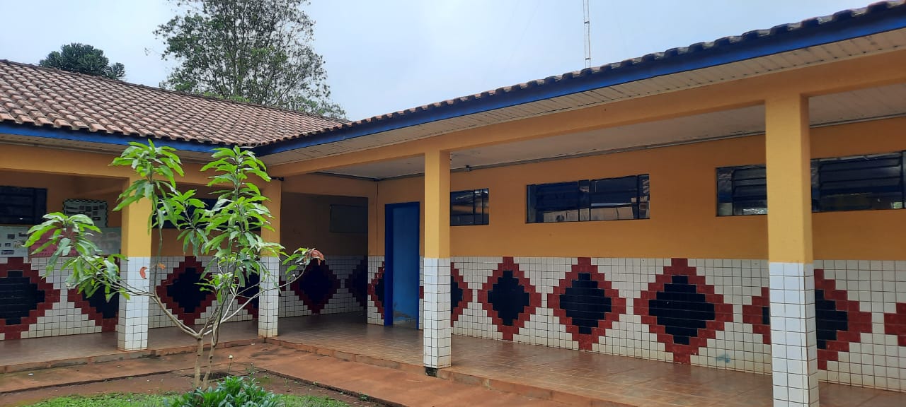 Foto da Escola Estadual Indígena João Kavagtan Vergílio