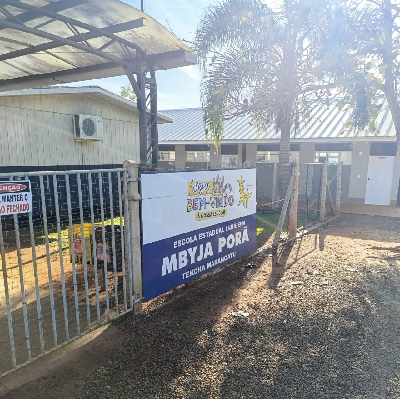 Foto da Escola Estadual Indígena Mbyja Porã
