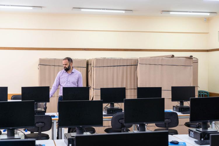 Secretário da Educação visita Colégio Estadual Augusto Vanin, de Campo Largo (RMC)