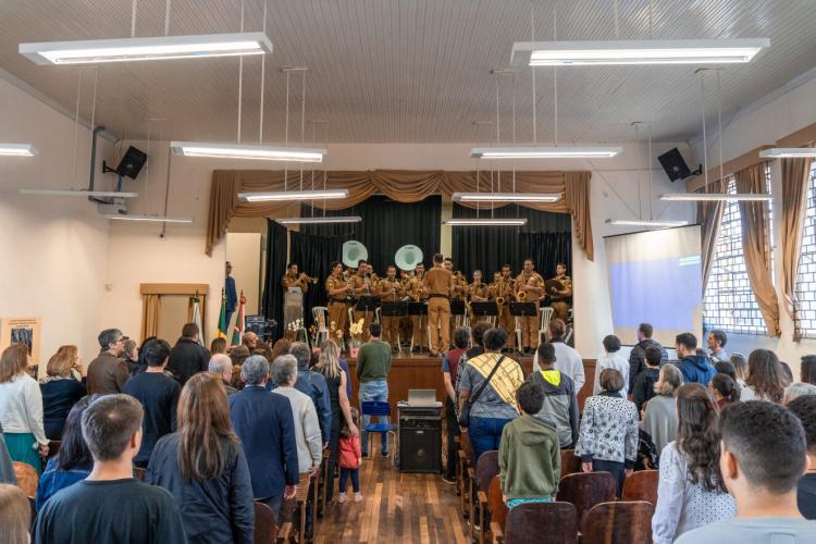 120º aniversário do Colégio Estadual Dr. Xavier da Silva foi marcado por um dia inteiro de festividades