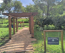Entrada do meliponário do CEEPA São Mateus