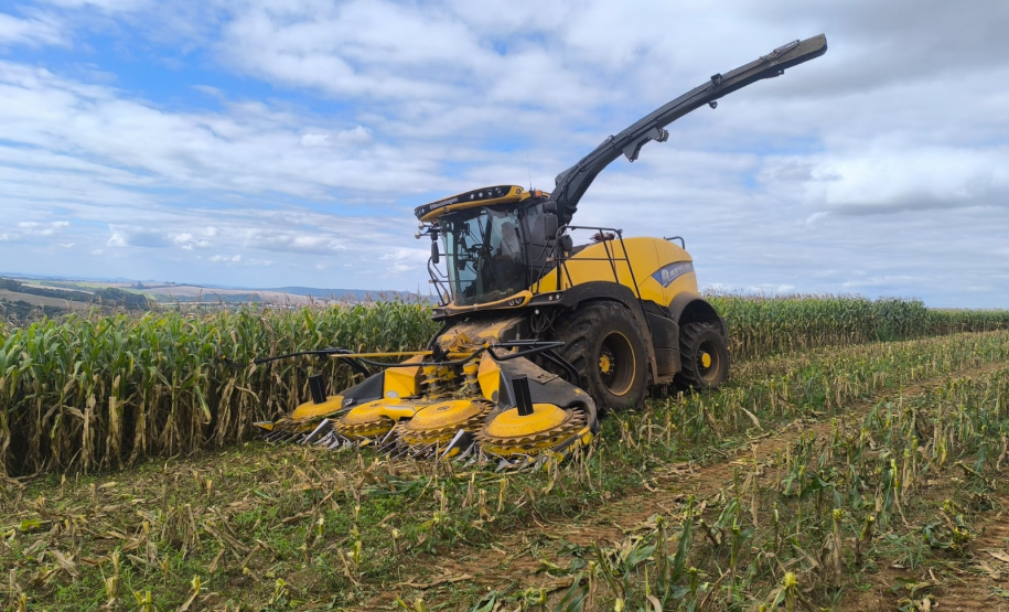 Foto do maquinário do Ceep Arapoti